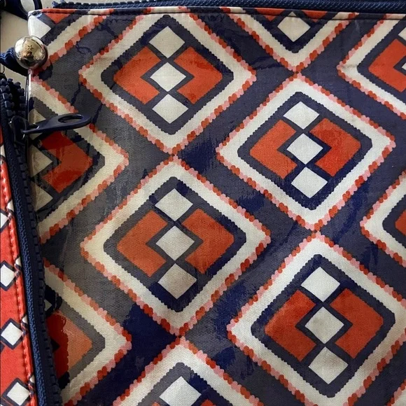 Geometric Patterned Pouch Set - Picture 3 of 3